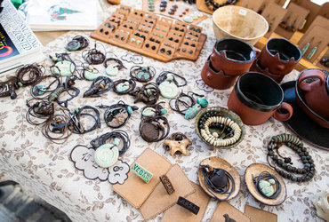  Keramični nakit, izdelava in poslikava nakita <em>Foto: Zavod Mars Maribor</em>